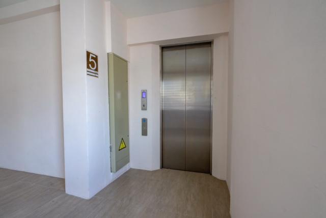 Golden House Service And Apartment ラヨーン エクステリア 写真